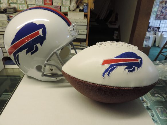 Bases Loaded Sports Collectibles is working with Wholesale Sports Daily to host Buffalo Bills quarterback Josh Allen and rookie running back Zack Moss for a private autograph signing event.