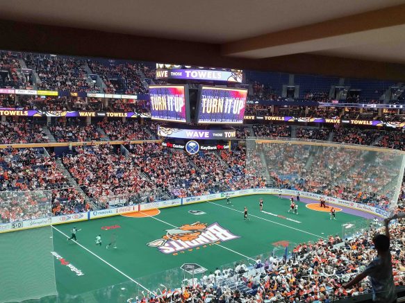 Bases Loaded Sports Collectibles, in partnership with DAC Celebrity Connection, will host an autograph event with several Buffalo Bandits stars.